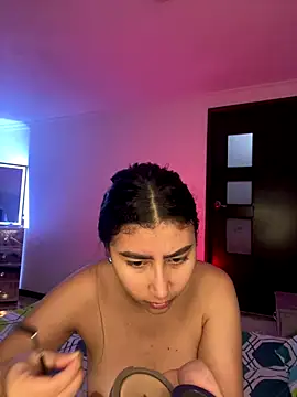 Snapshot of Isabella_Montoya chatting on October 16, 4:20 pm Isabella Montoya online show from October 16, 4:20 pm