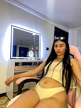 Snapshot of Isabella_Montoya chatting on September 17, 7:45 pm Isabella Montoya online show from September 17, 7:45 pm