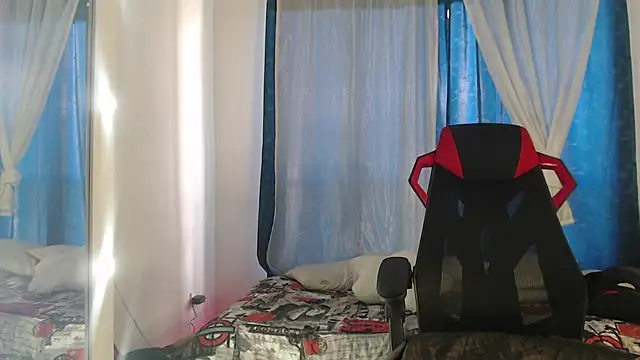 honeywhisper69 online show from September 29, 7:41 pm