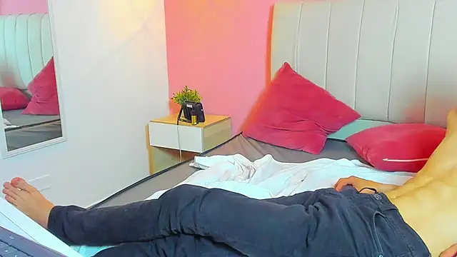  ruby red online show from October 16, 5:32 am