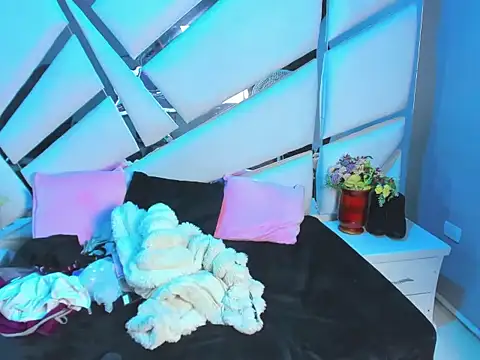 Zoe Browns  online show from October 12, 2:36 am