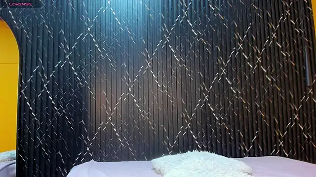 Snapshot of Miss_Ariaa chatting on October 12, 12:51 pm Miss Ariaa online show from October 12, 12:51 pm