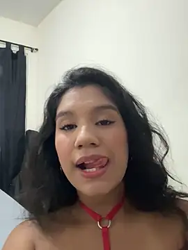 Snapshot of Lyria_Diamond chatting on October 13, 10:23 pm Lyria Diamond online show from October 13, 10:23 pm