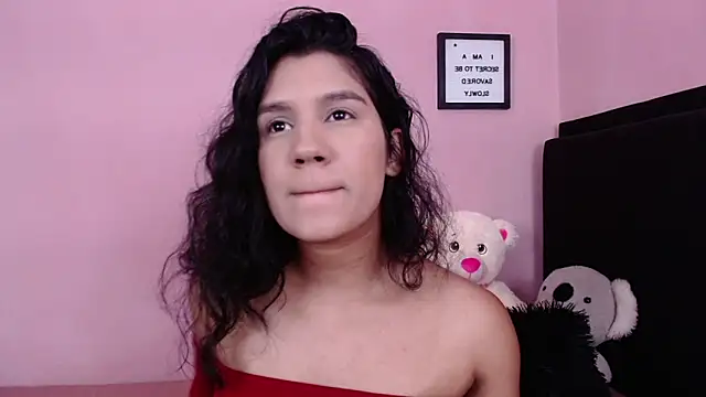 Snapshot of Lyria_Diamond chatting on October 3, 4:50 am Lyria Diamond online show from October 3, 4:50 am