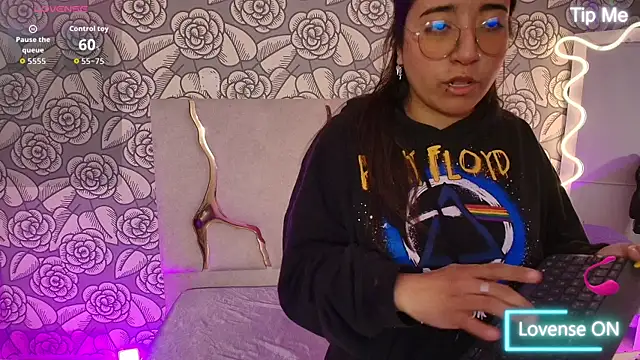 NANAKY TAY online show from September 28, 12:10 pm