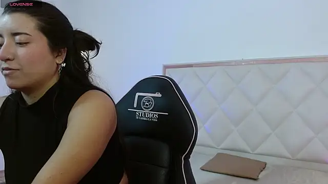 NANAKY TAY online show from October 23, 12:11 pm