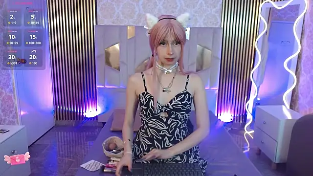 DAKOTA TAY1 online show from October 21, 12:09 pm