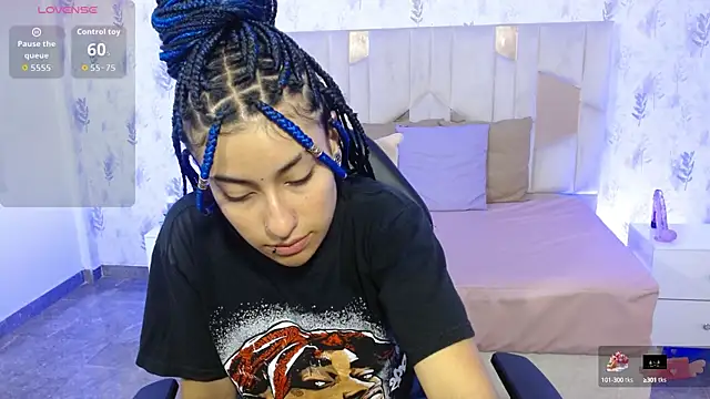 DAKOTA TAY1 online show from October 4, 11:49 am