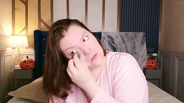 Vanessa Rise online show from October 23, 5:57 am