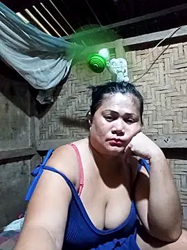 Snapshot of slutty_pinay12 chatting on October 4, 7:25 am slutty pinay12 online show from October 4, 7:25 am