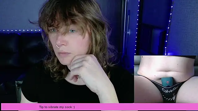 Snapshot of tsellieryder chatting on October 26, 12:28 am tsellieryder online show from October 26, 12:28 am