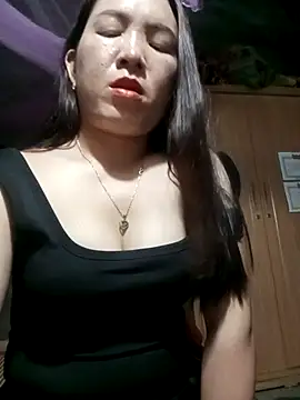 Snapshot of Luna-ass chatting on September 17, 1:53 pm Luna-ass online show from September 17, 1:53 pm