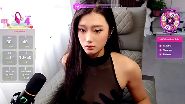 Qiqi-9989 online show from September 29, 7:24 am