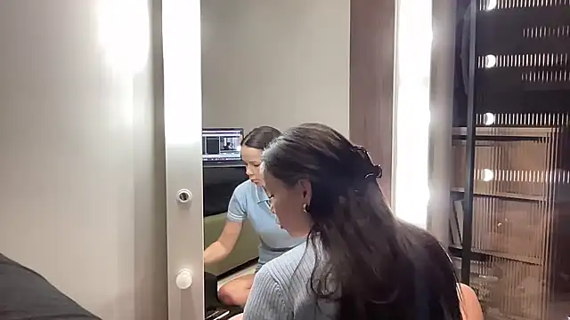 Orlinah online show from October 3, 5:29 pm