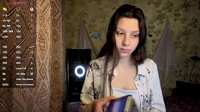 QutieDaSweet online show from February 12, 1:07 am