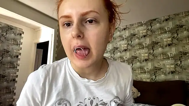 EmmaGinger online show from September 15, 7:38 am