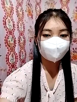 Snapshot of Damhan12 chatting on October 18, 2:09 pm Damhan12 online show from October 18, 2:09 pm