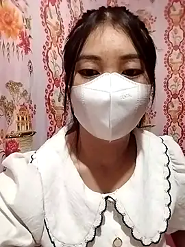 Snapshot of Damhan12 chatting on October 11, 2:42 pm Damhan12 online show from October 11, 2:42 pm