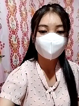 Snapshot of Damhan12 chatting on October 10, 2:33 pm Damhan12 online show from October 10, 2:33 pm