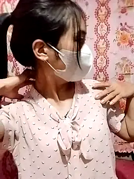 Snapshot of Damhan12 chatting on October 1, 10:31 am Damhan12 online show from October 1, 10:31 am