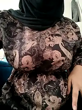 elif25 online show from October 7, 11:14 am