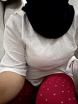 elif25 online show from October 8, 5:28 pm