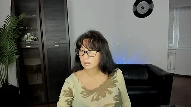 OlympiaKassel online show from October 6, 3:45 am