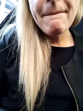 Madamx14 online show from October 22, 1:49 pm