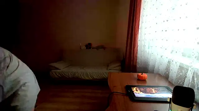 Snapshot of SharybbFace chatting on September 18, 3:10 pm SharybbFace online show from September 18, 3:10 pm