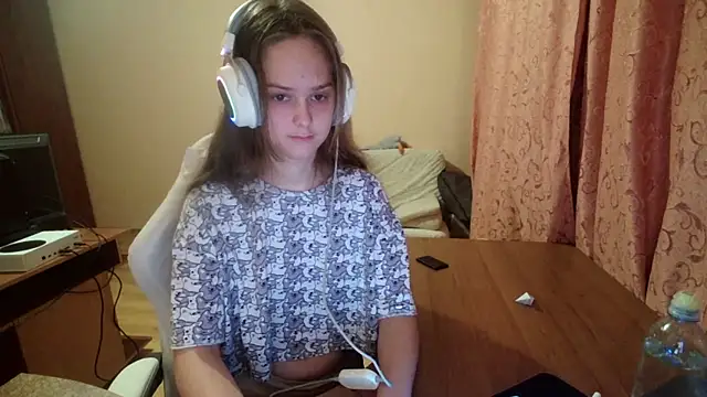 Snapshot of SharybbFace chatting on September 27, 5:31 pm SharybbFace online show from September 27, 5:31 pm