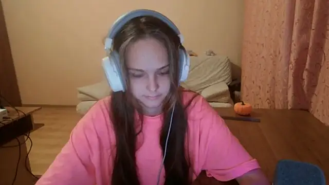 Snapshot of SharybbFace chatting on September 20, 4:16 pm SharybbFace online show from September 20, 4:16 pm