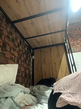 LAURA LLL online show from November 1, 12:53 pm