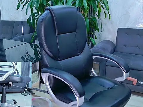 MIA HERNANDEZ HOT online show from February 27, 8:08 pm