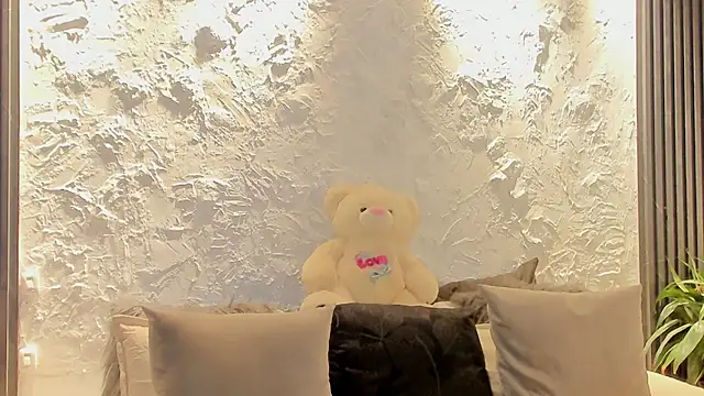 joselin rouse online show from February 19, 12:37 pm