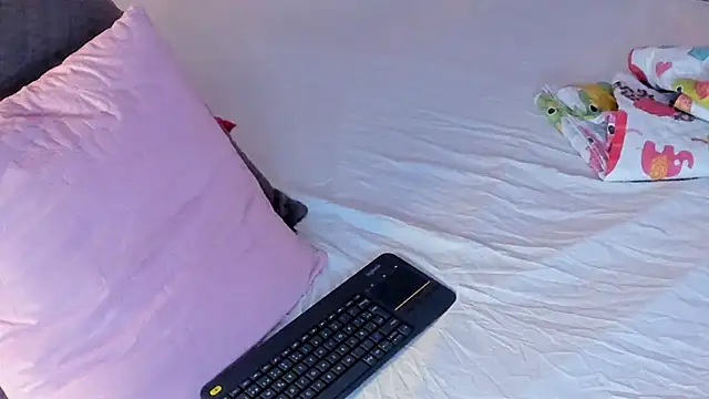 ChloeLaurentt online show from November 22, 8:44 pm