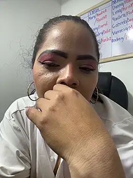 Snapshot of ROUSE_SINCLAIR chatting on October 31, 9:08 pm ROUSE SINCLAIR online show from October 31, 9:08 pm