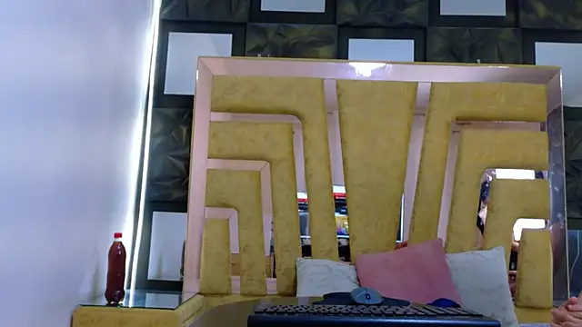 CailinANDrouse online show from October 3, 1:05 pm