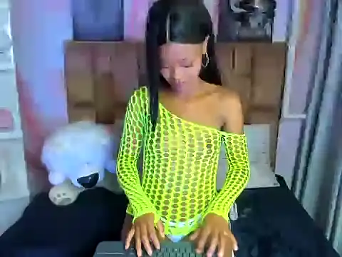 alix noa online show from December 19, 9:29 pm