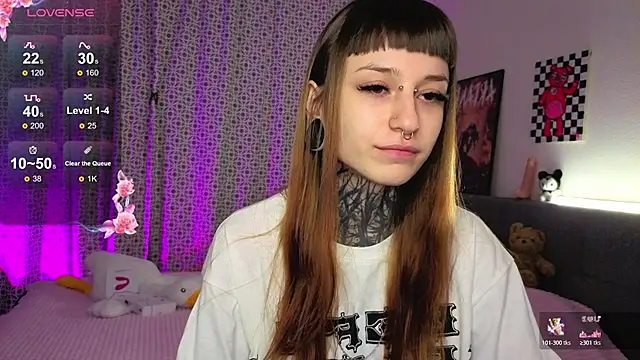 LilithPoison online show from October 22, 7:30 pm