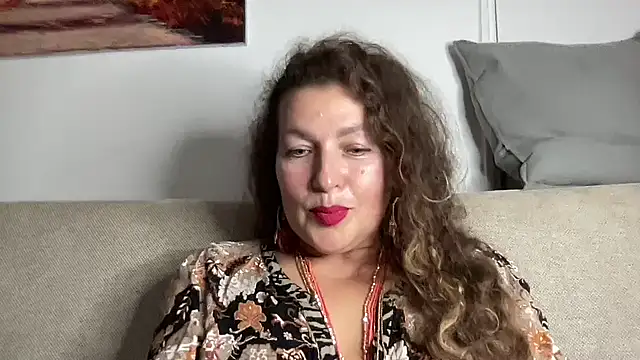Elviora online show from October 7, 8:13 pm