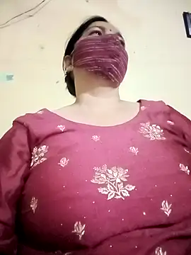 Snapshot of Love-890 chatting on October 13, 3:25 pm Love-890 online show from October 13, 3:25 pm