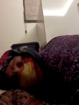 Snapshot of Love-890 chatting on October 9, 5:39 pm Love-890 online show from October 9, 5:39 pm