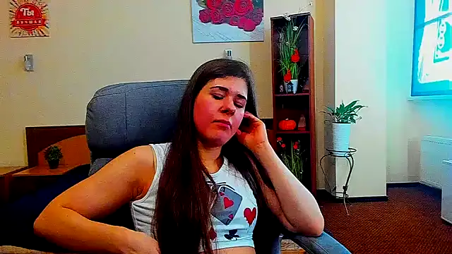 Snapshot of Joannia chatting on October 25, 7:38 am Joannia online show from October 25, 7:38 am