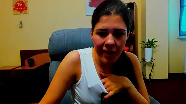 Snapshot of Joannia chatting on October 28, 8:09 am Joannia online show from October 28, 8:09 am