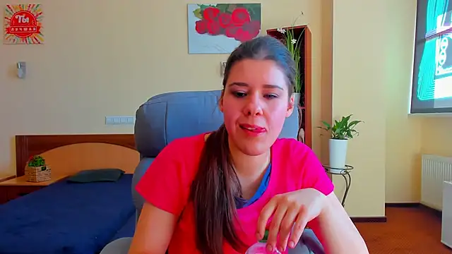 Snapshot of Joannia chatting on October 5, 8:41 am Joannia online show from October 5, 8:41 am