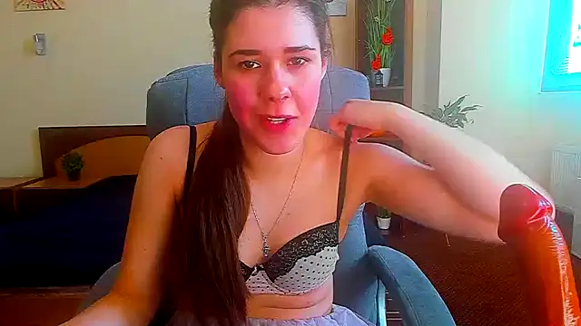 Snapshot of Joannia chatting on October 20, 8:50 am Joannia online show from October 20, 8:50 am