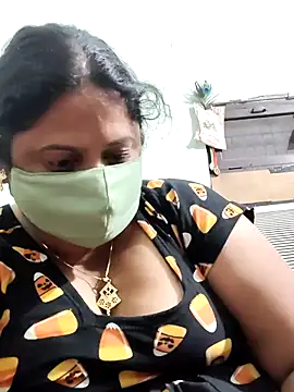 Snapshot of Mmm143 chatting on October 18, 8:54 pm Mmm143 online show from October 18, 8:54 pm