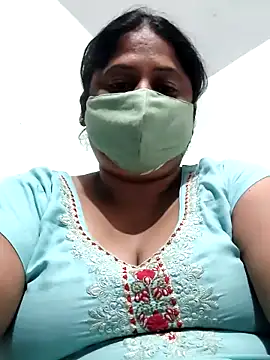 Snapshot of Mmm143 chatting on October 6, 5:46 am Mmm143 online show from October 6, 5:46 am