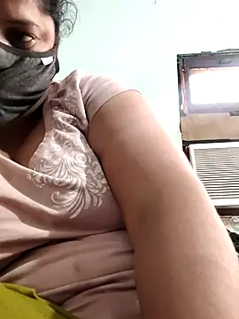 Snapshot of Mmm143 chatting on October 12, 4:15 am Mmm143 online show from October 12, 4:15 am