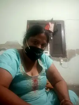 Snapshot of Mmm143 chatting on September 29, 8:14 pm Mmm143 online show from September 29, 8:14 pm